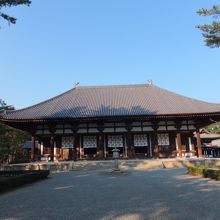 南大門から見る金堂がとてもいい！