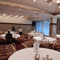 朝食のバイキングもゆったりとしたスペースでＧＯＯＤ