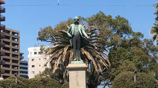 天文館と鹿児島中央のちょうど中間地点