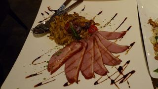 増築して普通に美味しい店になり下がったのか？