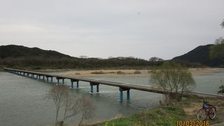 一番長い沈下橋で自転車で渡るのにヒヤヒヤした。