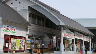 津南地産の食材がたくさんある。