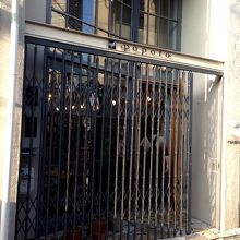 写真を撮ったときにはもうシャッターが・・・