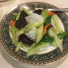 イカセロリ塩味炒め