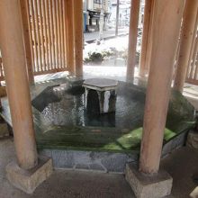 ターミナル外にあった足湯