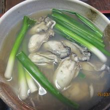 ぷりぷり牡蠣一杯の絶品牡蠣蕎麦