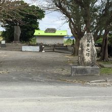 萬華之塔、全景。