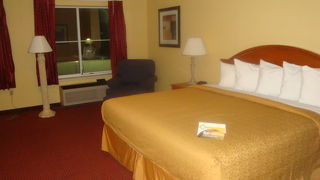 クオリティ イン & スイーツ CVG エアポート