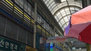 活気もあって楽しい市場