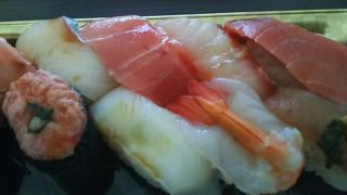 魚を買う時は角上