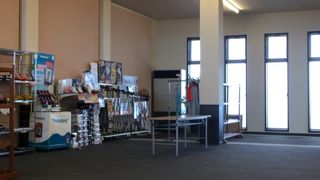 ３月末と言うのに、山の上にあるゴルフ場だけに、小雪降る中のプレー。