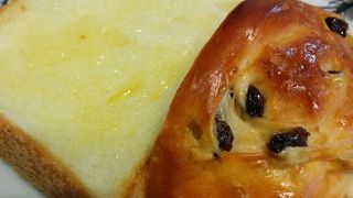 店舗前で地物野菜販売してました