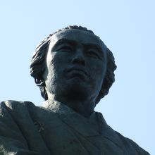 はっきり顔を見たい人は、午前中に来てよ〜！