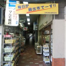 三宮、元町がずっと続く