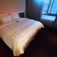 大きなスーツケースが1個広げられる程度