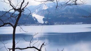 透明度の高い湖
