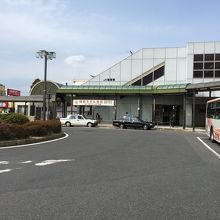 JR瀬田駅駅舎。