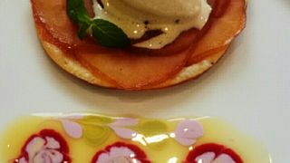 美味しいスイーツと素敵なレストラン