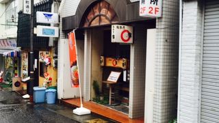 お鮨と一品料理が楽しめます。