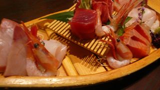 舟盛りの刺身はボリューム満点