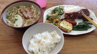 大東そばと素朴なバイキング