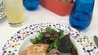 広い空間でゆったりイタリアン