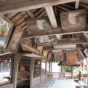 坂越湾を見下ろす由緒ある神社