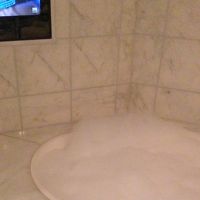 テレビ、ジェットバス付