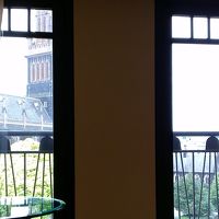 リビングから　聖パトリック大聖堂がホントに隣に