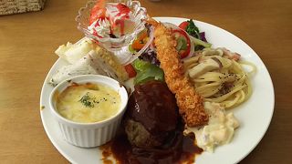 ベーカリー＆カフェ デイジー