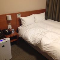 空気清浄機とベッド