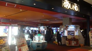 大型のアミューズメント施設です By カモメ ラウンドワン ダイバーシティ東京プラザ店 のクチコミ フォートラベル