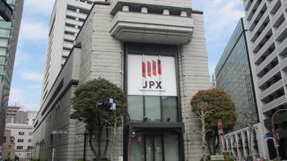 世界経済の中枢を担っています