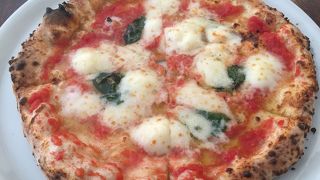 薪の火力で焼いてます