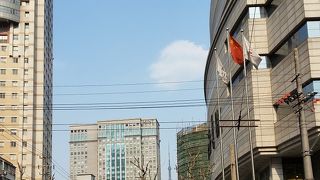 書店や文房具屋が多数。