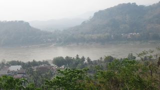 行きやすい市街地にあります