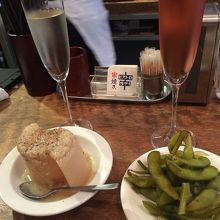 ワインは、グラス一杯注いでありましたよ