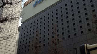 ビックカメラの上