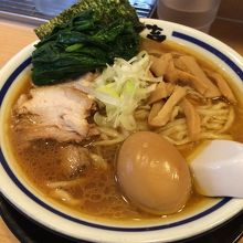 味玉にほうれん草追加