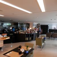 レストランでの朝食