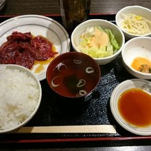 サービスランチの牛ハラミ焼定食