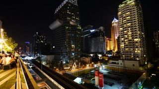 飲食店も充実です！