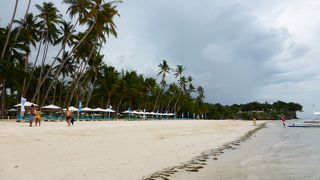 【白い砂浜】アロナ・ビーチ＠パングラオ島【泳ぎには不向き】