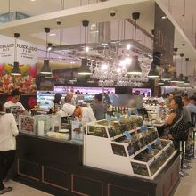 グルメマーケット (パラゴン)