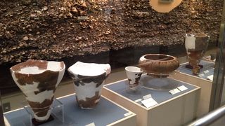 貝塚や土器など