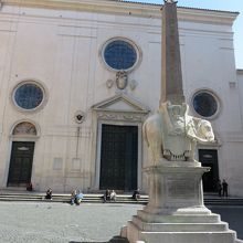 ミネルヴァ広場 