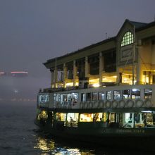 中環のフェリー乗り場