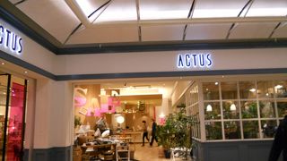 お洒落なインテリアショップです