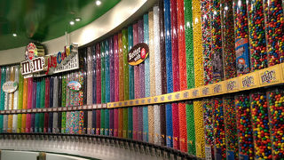 お土産探しにも。