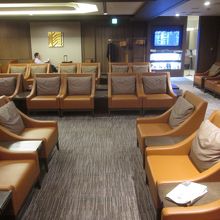 関西国際空港 JAL国際線 サクララウンジ